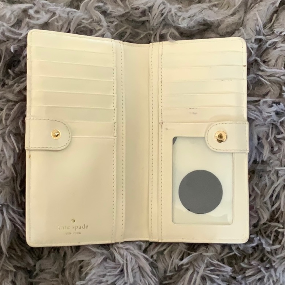 Kate Spade Wallet - Picture 2 of 5